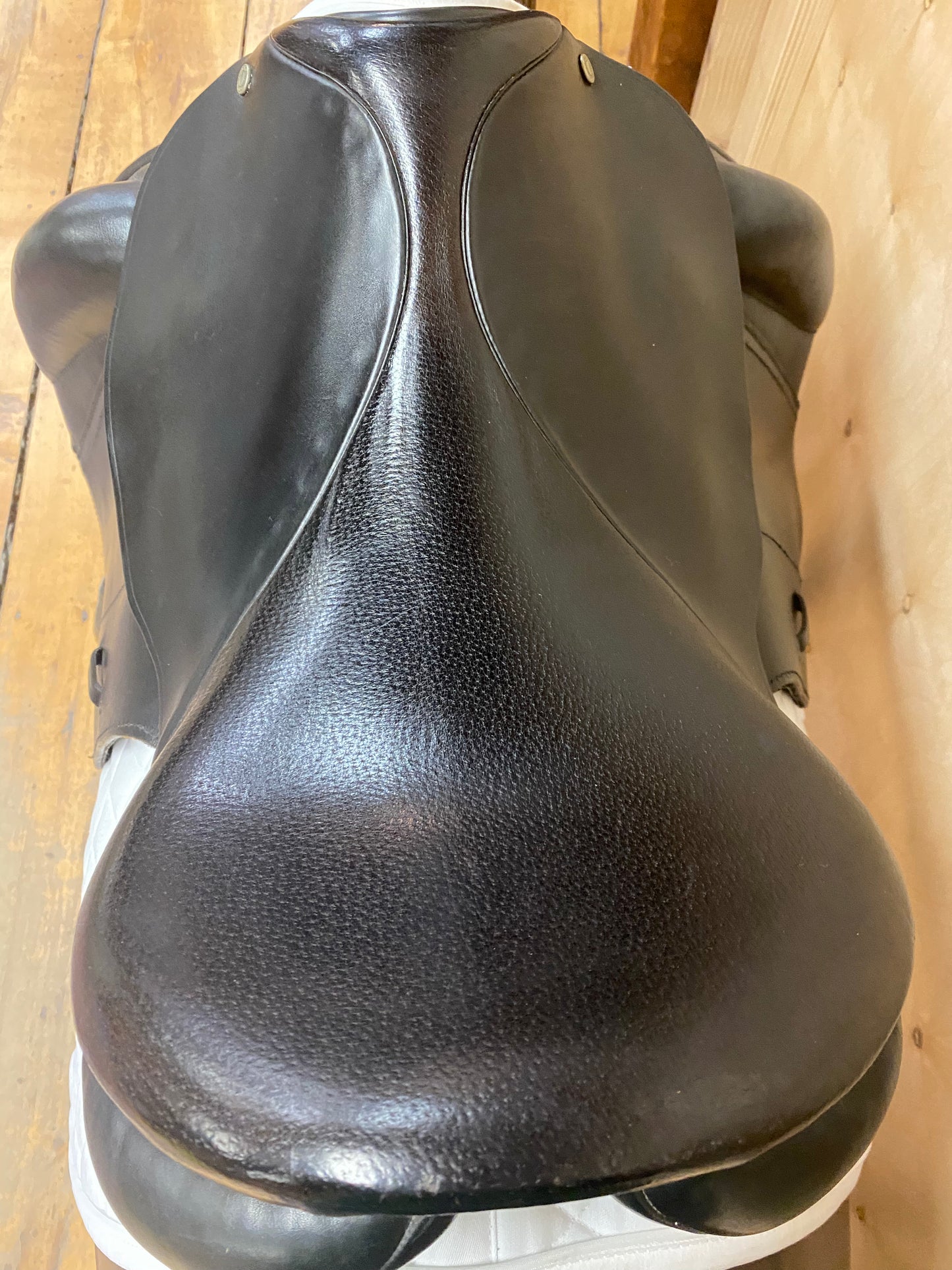 Smith Worthington Custom Dressage Saddle-17.5"-Medium Narrow-Black